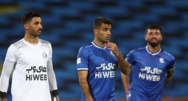 کارت زرد برای مدافع استقلال