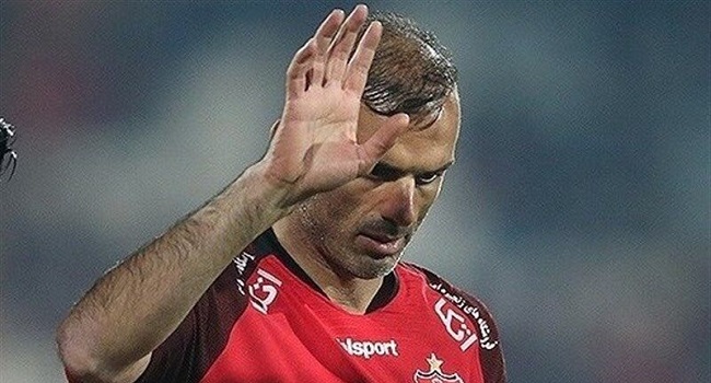 چرا سید جلال حسینی در بازی با تراکتور تعویض شد ؟ - اخبار اسپرت چرا سید جلال حسینی در بازی با تراکتور تعویض شد ؟