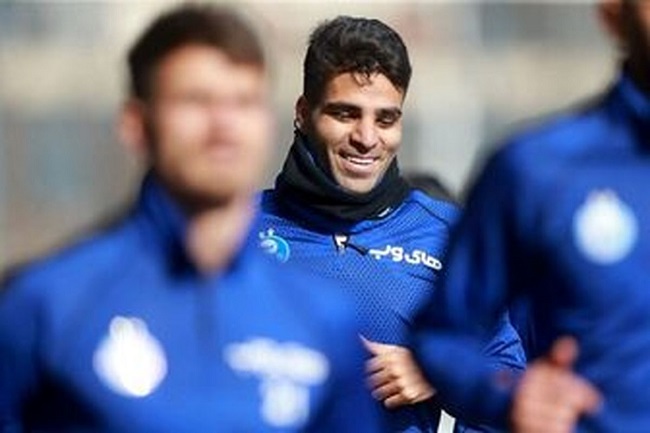 جان دوباره در خط دفاع استقلال