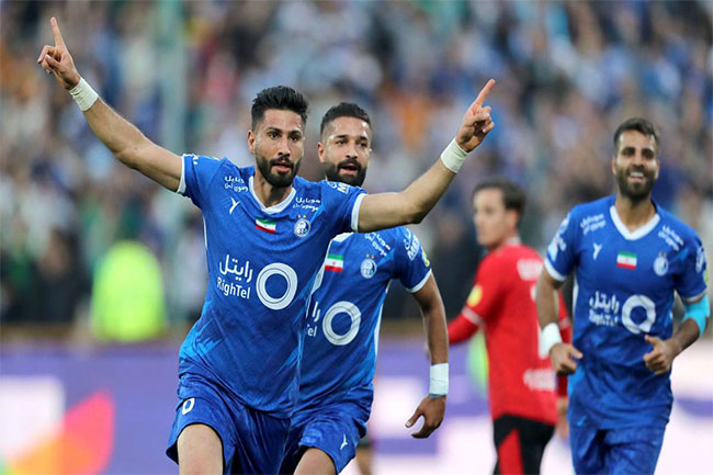 حمله زودهنگام تراکتور به بازار نقل و انتقالات!