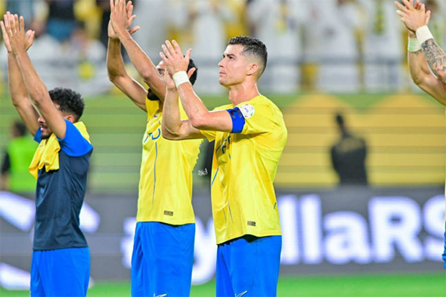 جنجالیترین پنالتی سال عربستان، شوخی زشت دقیقه 100! - اخبار اسپرت جنجالیترین پنالتی سال عربستان، شوخی زشت دقیقه 100!