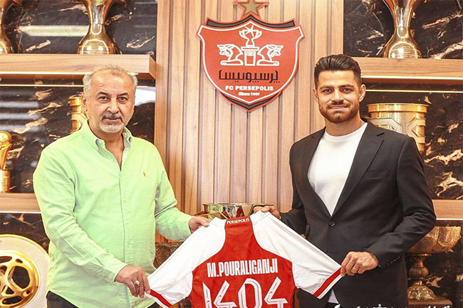 فوری: سومین ستاره پرسپولیس امضاء کرد - اخبار اسپرت فوری: سومین ستاره پرسپولیس امضاء کرد