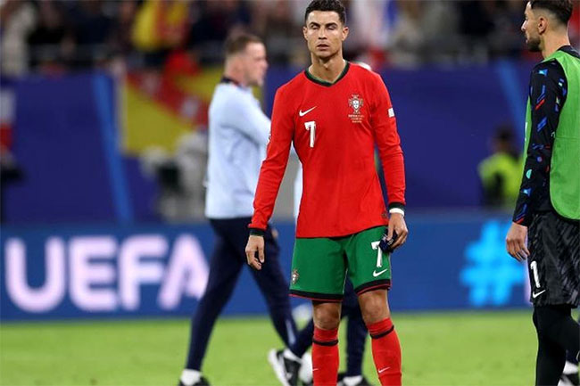 اشتباهی که رونالدو هرگز فراموش نمیکند - اخبار اسپرت اشتباهی که رونالدو هرگز فراموش نمیکند