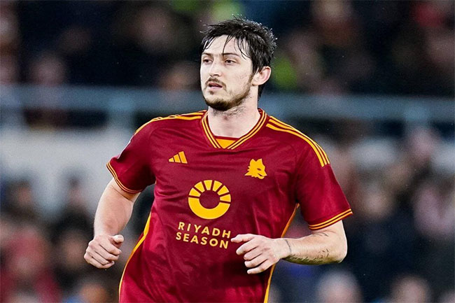 اختصاصی: این شما و این تصمیم غیرمنتظره سردار - اخبار اسپرت اختصاصی: این شما و این تصمیم غیرمنتظره سردار