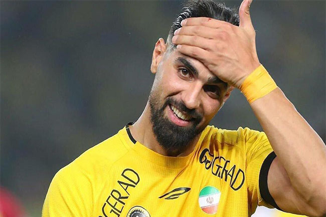 دو انتقال محتمل: اسدی آبیپوش و شکاری قرمزپوش - اخبار اسپرت دو انتقال محتمل: اسدی آبیپوش و شکاری قرمزپوش