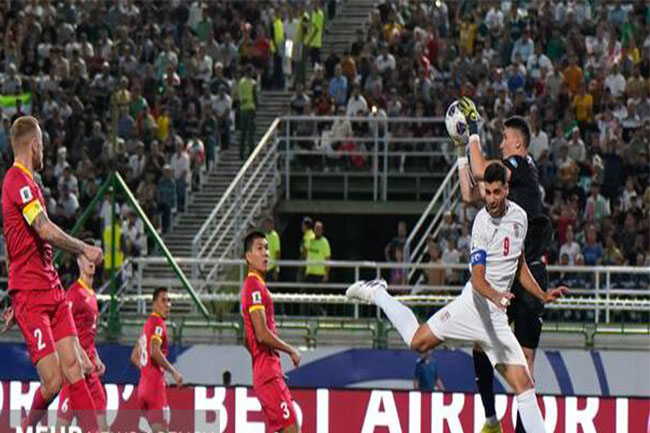 اتفاق عجیب: بازیکنی که با عطسه مصدوم شد - اخبار اسپرت اتفاق عجیب: بازیکنی که با عطسه مصدوم شد