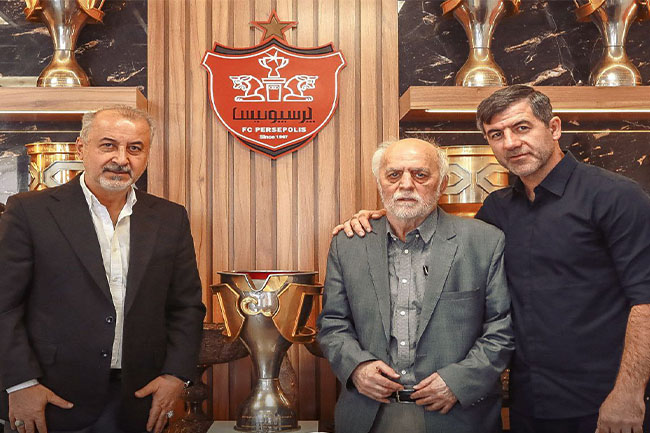 رسمی: آقا کریم در آغوش پرسپولیس!