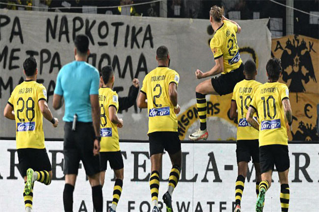 کاپیتان سابق ایران ستاره آ ا ک شد (عکس) - اخبار اسپرت کاپیتان سابق ایران ستاره آ ا ک شد (عکس)