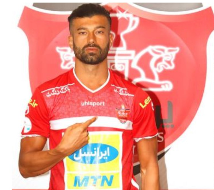 والپیپر رامین رضاییان فوتبالی 2025 والپیپر رامین رضاییان فوتبالی 2025