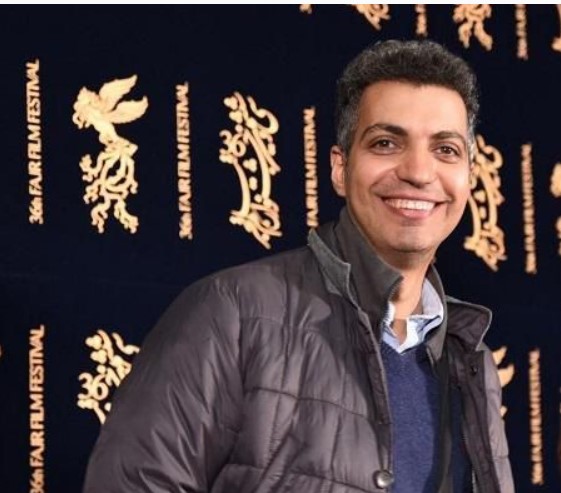 والپیپر  روزنامه نگاری تا اجرای برنامه توسط عادل فردوسی پور