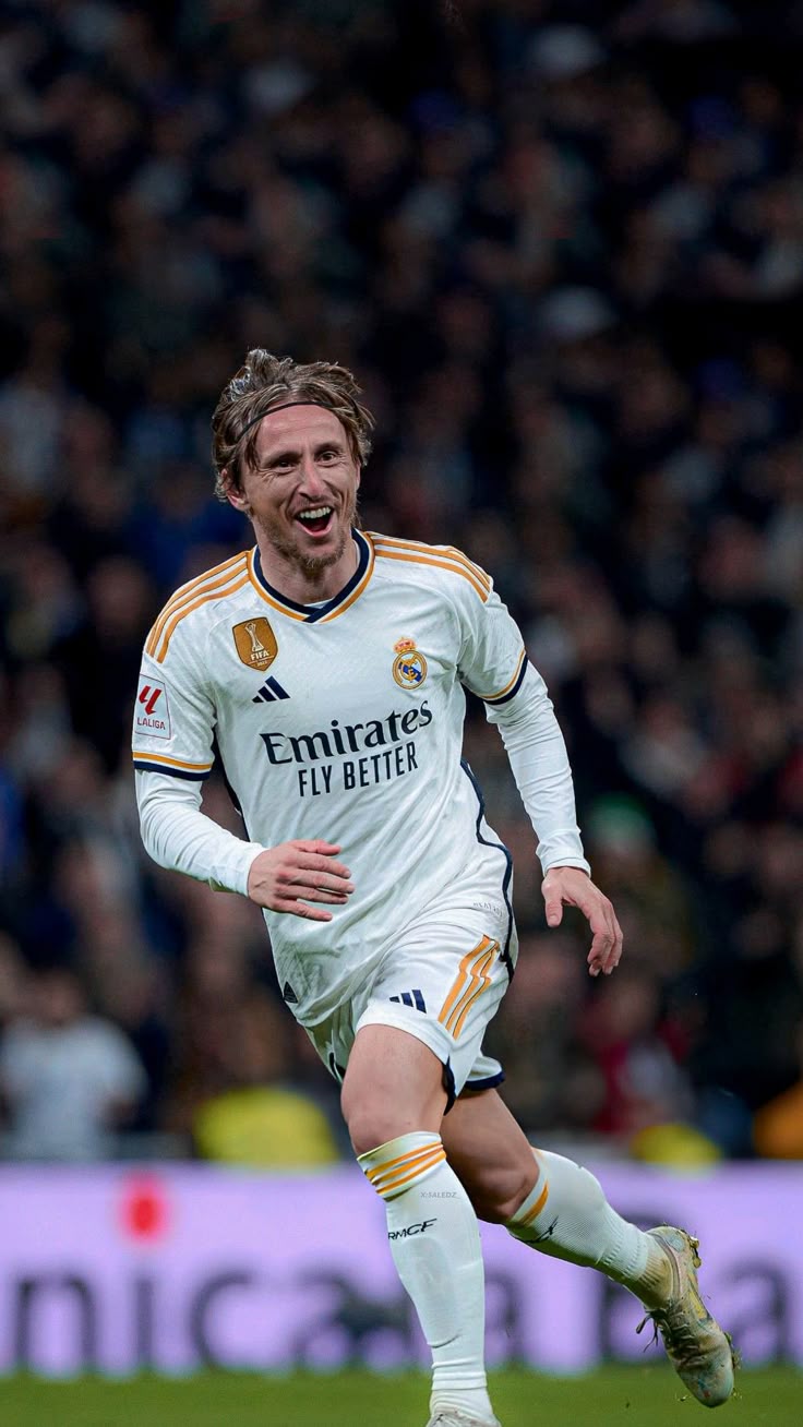 wallpaper for laptop luka modric