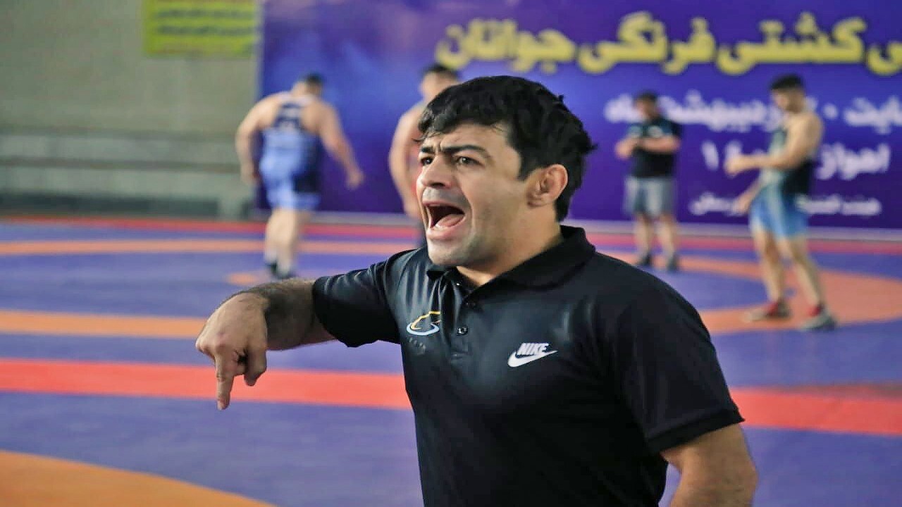 سرمربی حمید باوفا