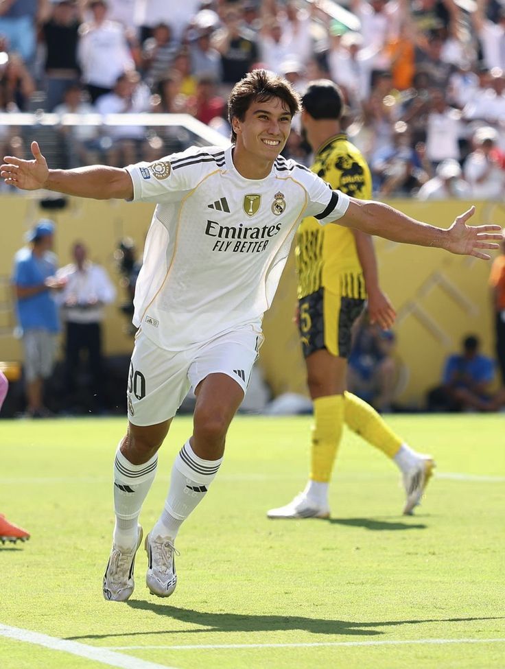 Gonzalo García wallpaper for phone
