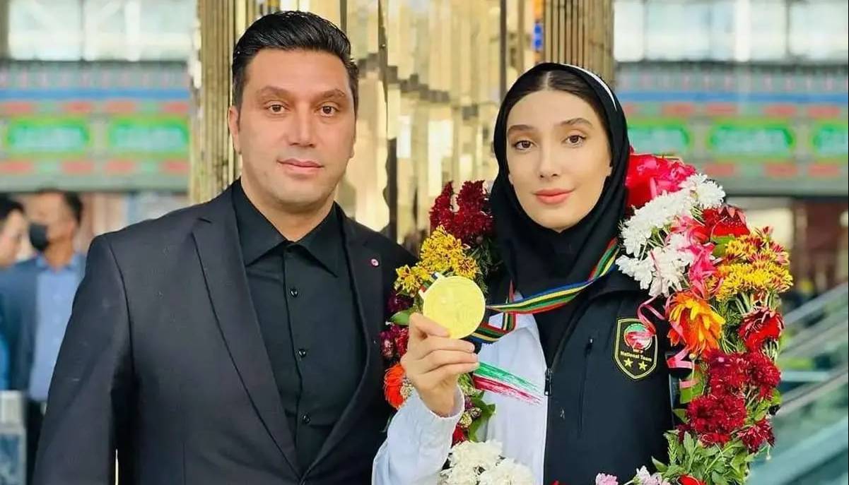 عکس خانوادگی مبینا نعمت زاده