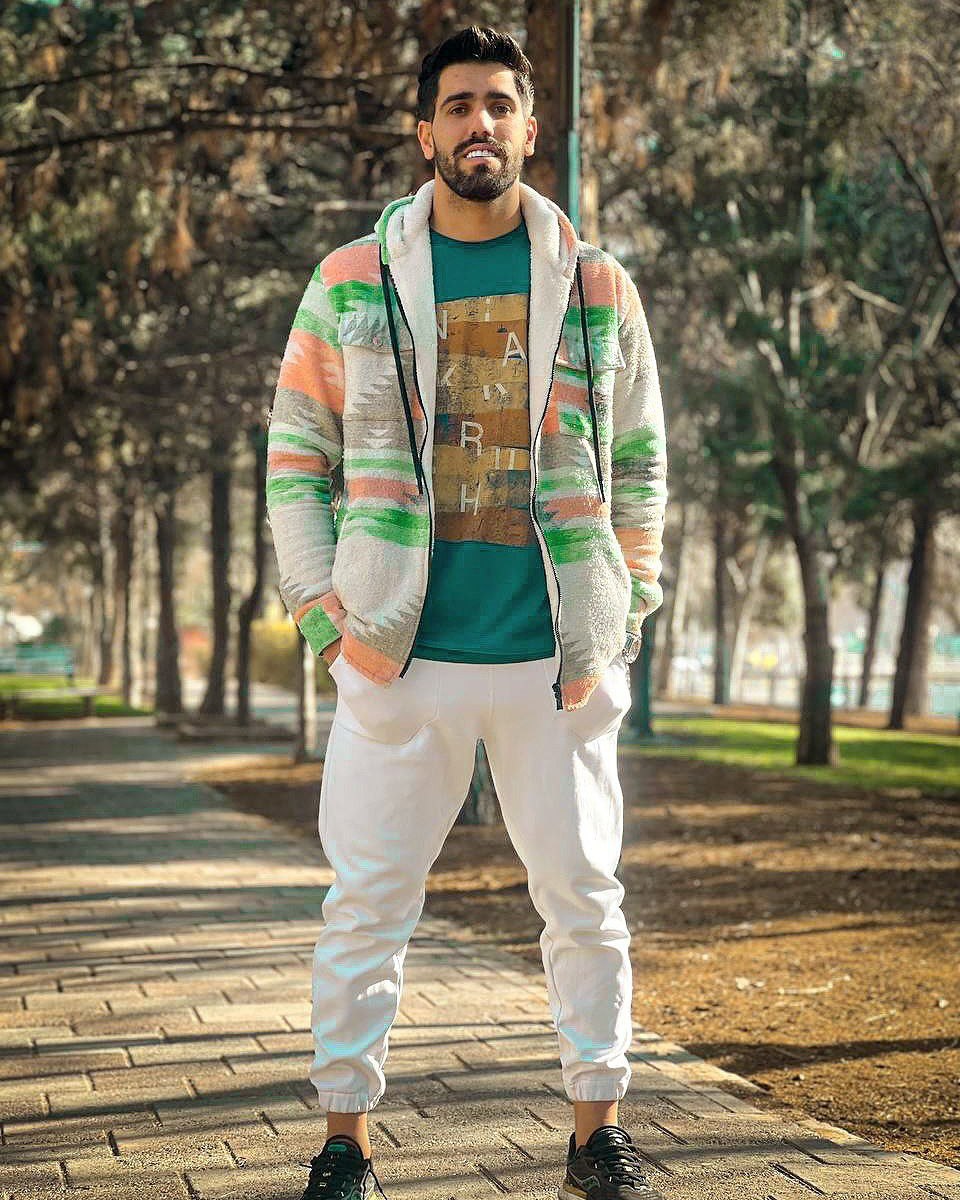 والپیپر مهدی رستمی‌ها