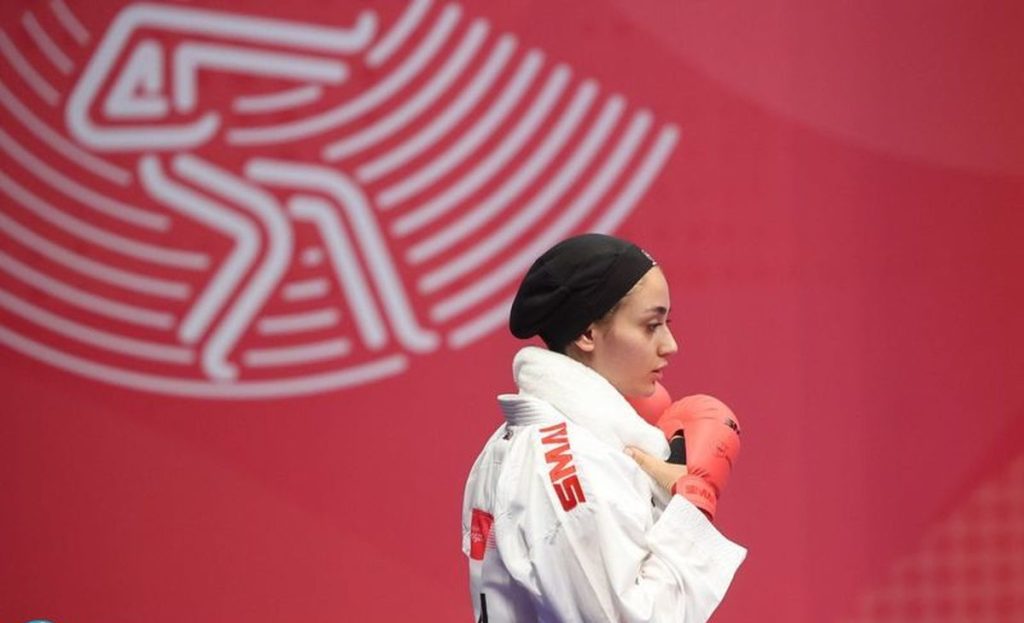 مبینا حیدری در انتخابیهای جهانی کاراته مبینا حیدری در انتخابیهای جهانی کاراته