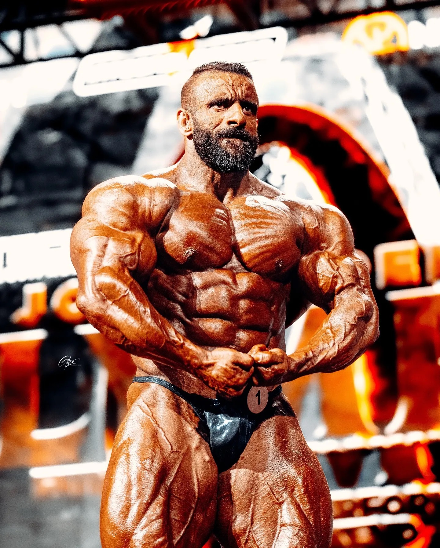 زندگینامه هادی چوپان