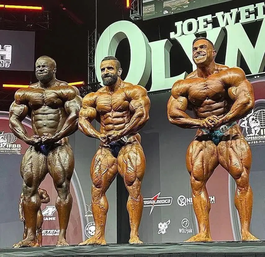 مسابقات هادی چوپان