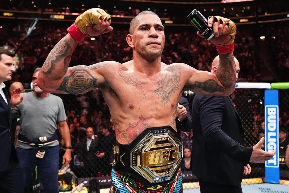 الکس پریرا دابل چمپیون UFC 