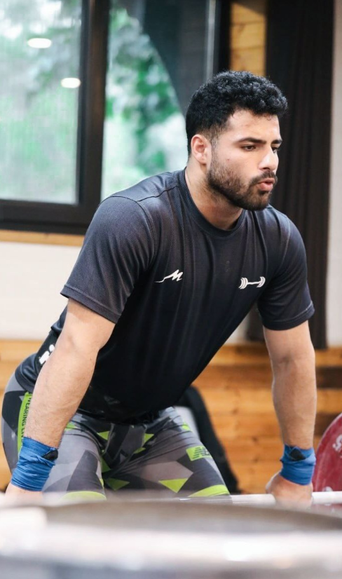 عکس علیرضا معینی وزنه بردار