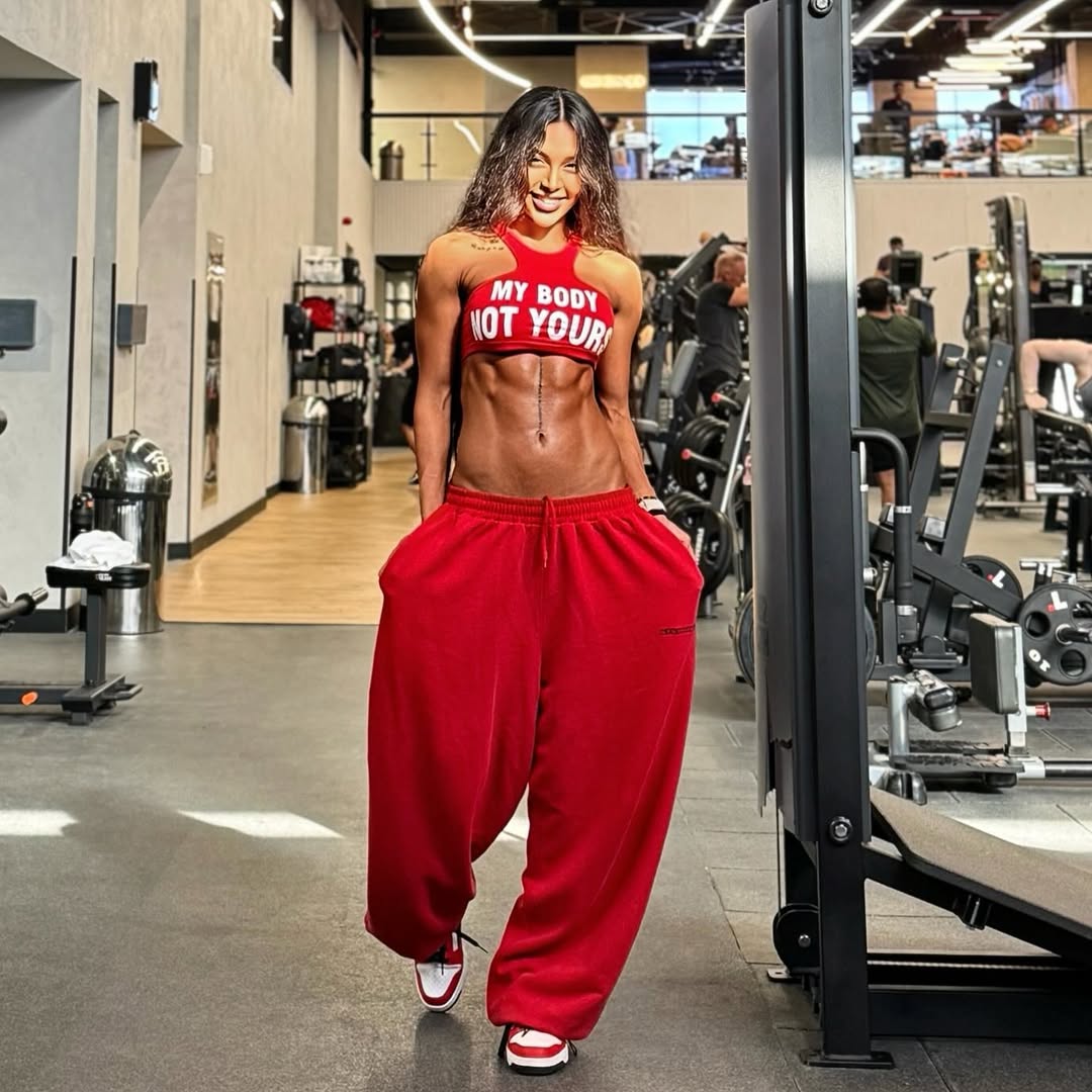 عکس مینا شاهوردی فیتنس عکس مینا شاهوردی فیتنس