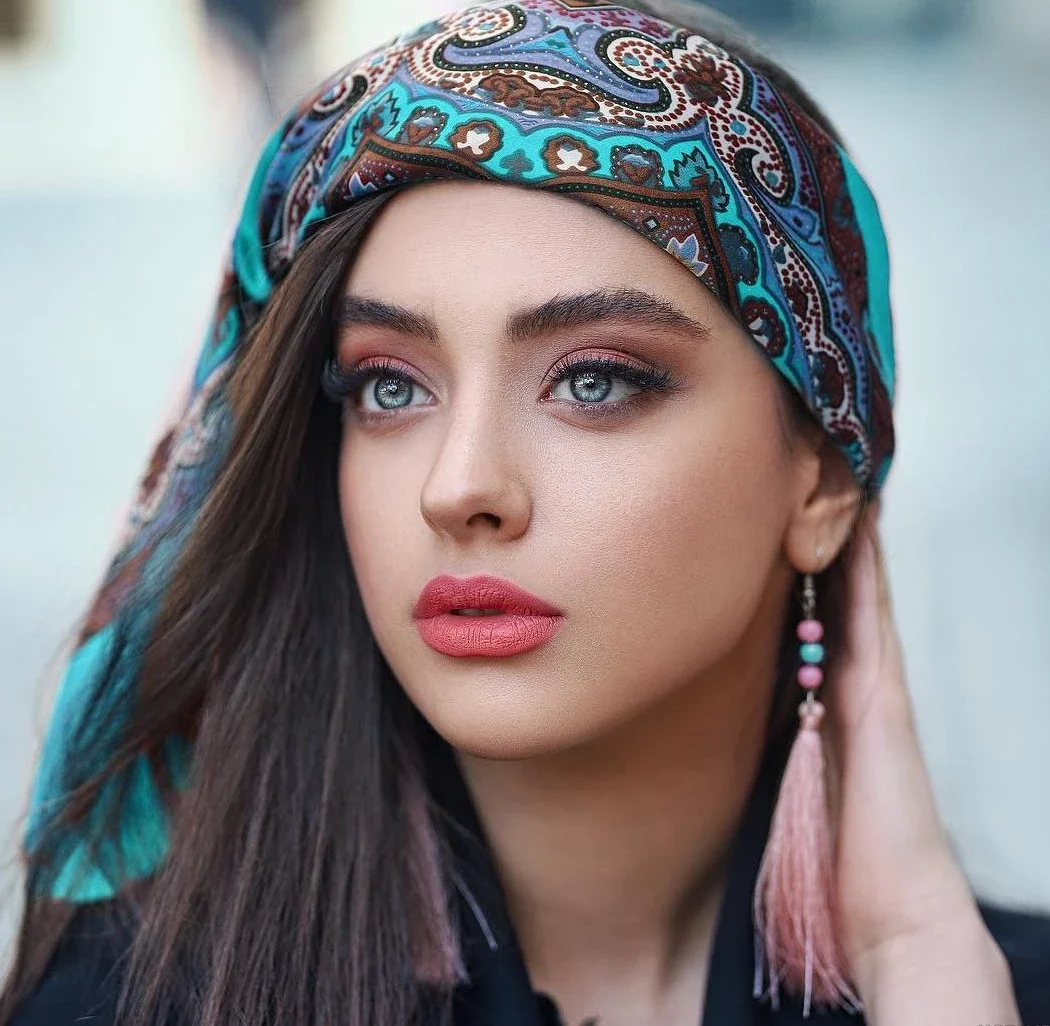 عکس کیمیا حسینی بلاگر