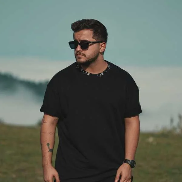 عکس عرشیاس 2025