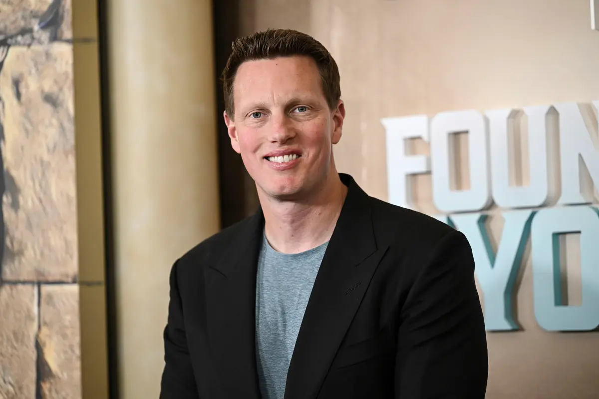 عکس دیوید الیسون بازیگر