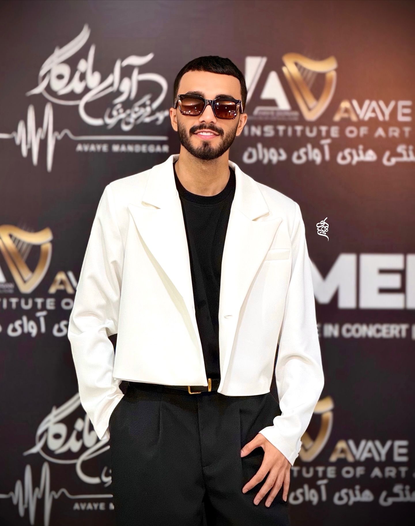 عکس مهراد جم خواننده پاپ ایرانی