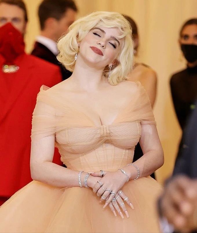 فیلم xxx بیلی آیلیش