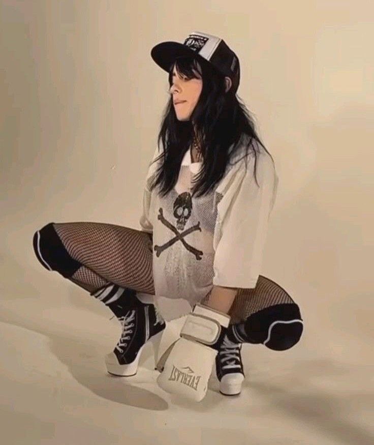 عکس های سکسی بیلی آیلیش