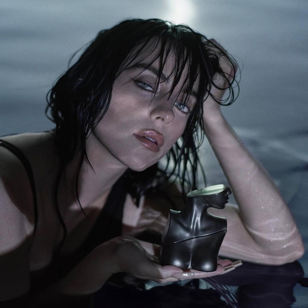 عکس لخت بیلی آیلیش