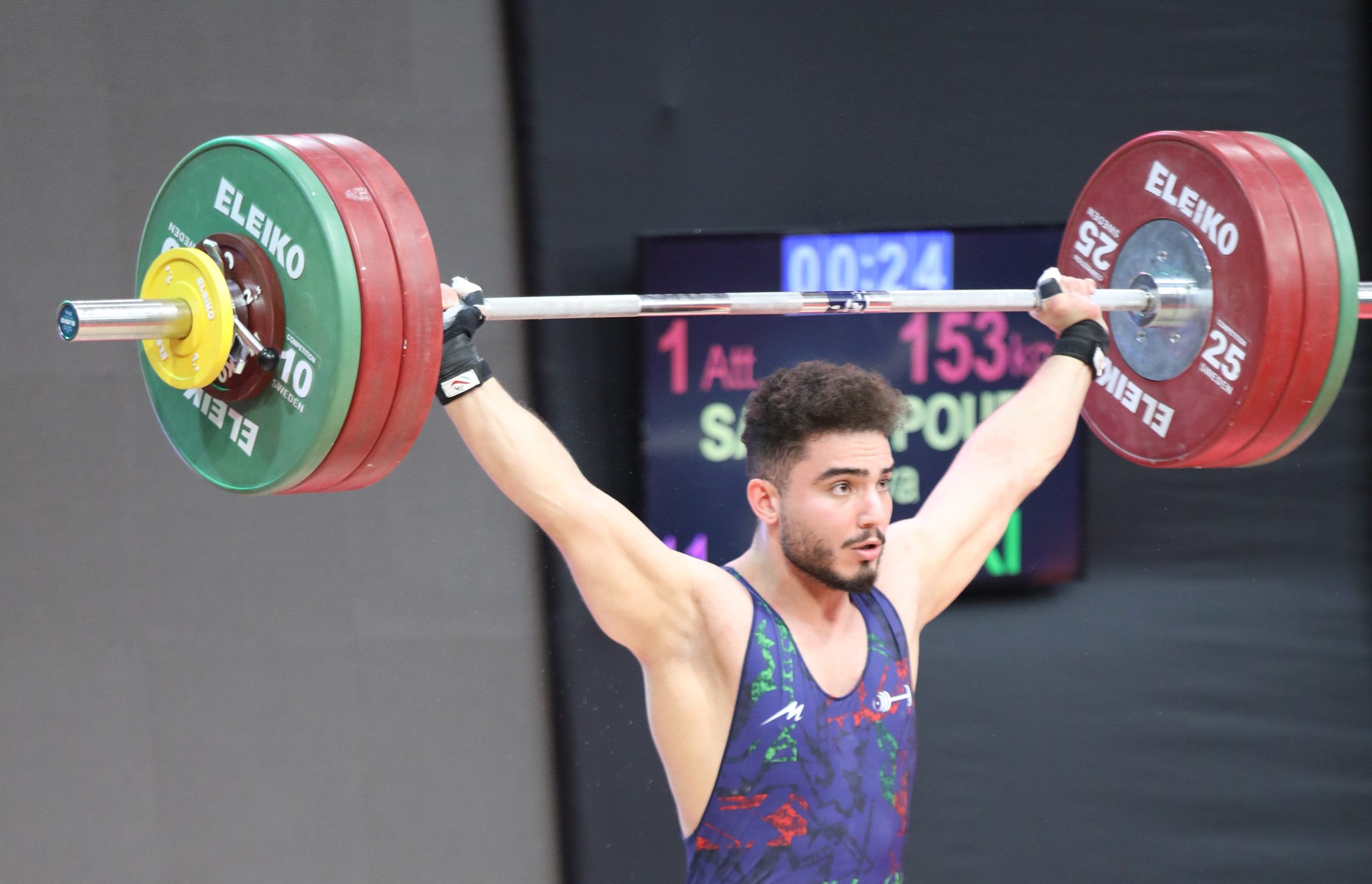 کسب ۳ نشان رنگارنگ صالحی پور