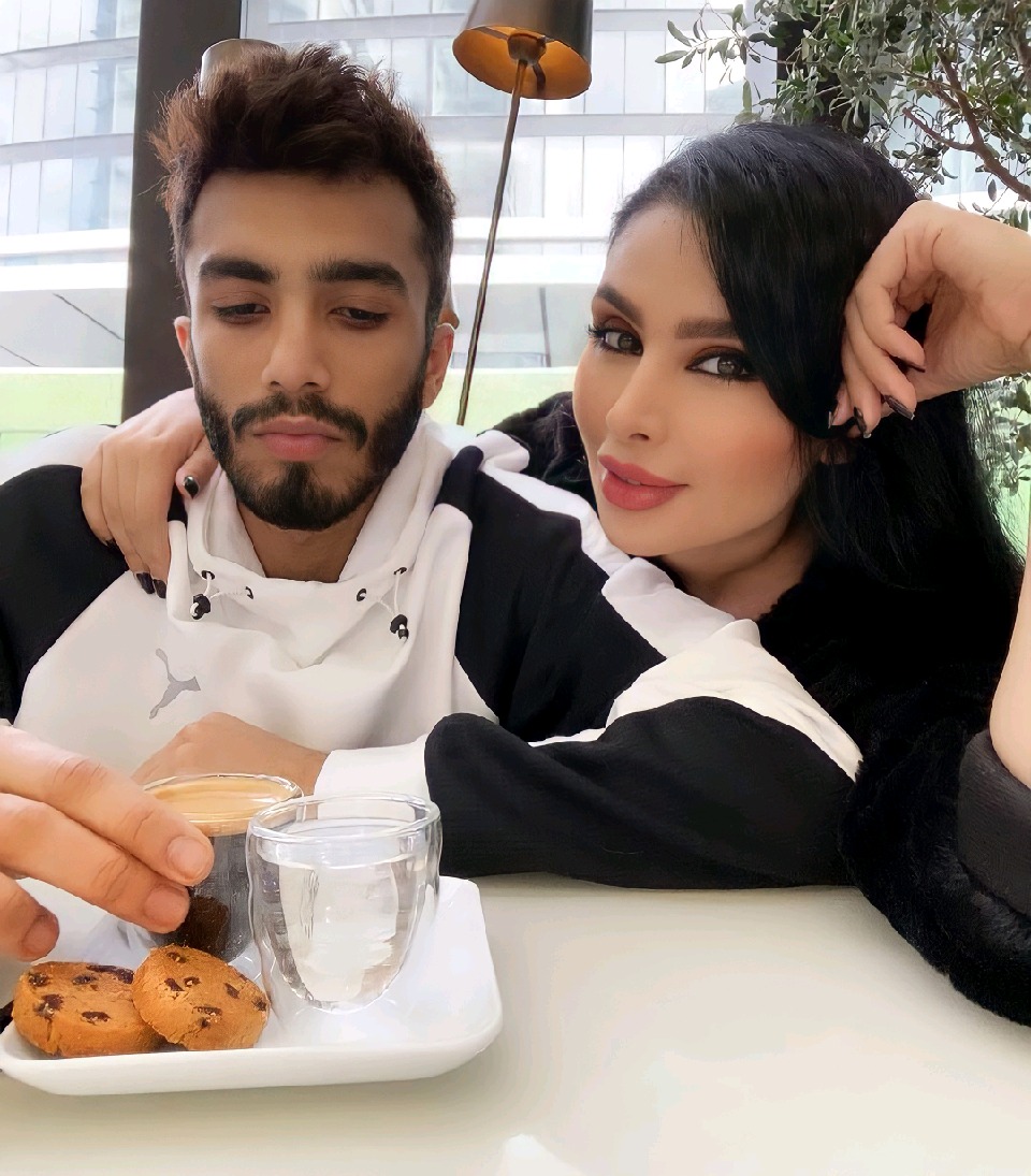 عکس مهراد جم و همسرش