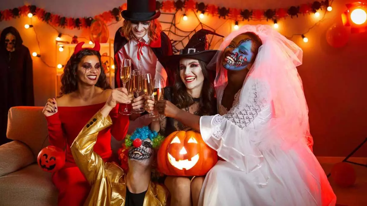 معنی هالووین چیست معنی هالووین چیست