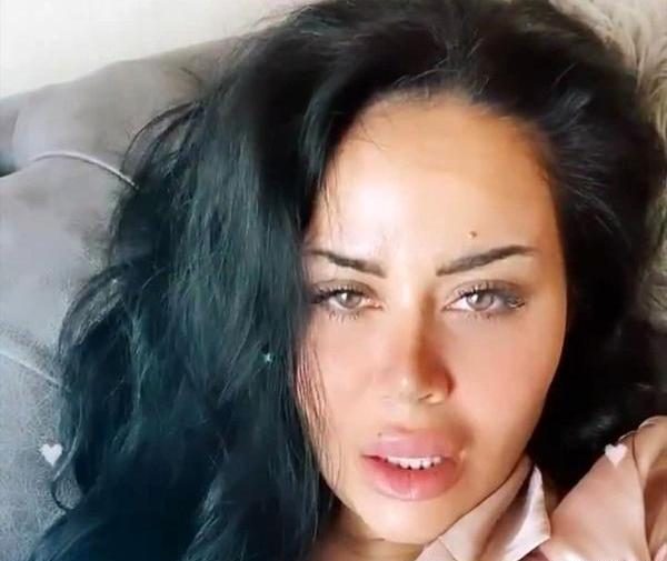 عکس بدون آرایش مینا‌ نامداری