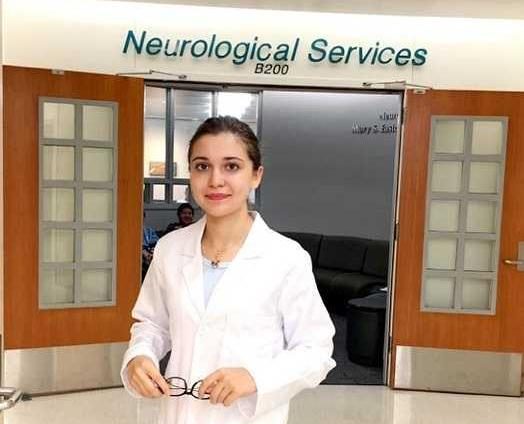 هلیا حسینی خواهر کیمیا حسینی