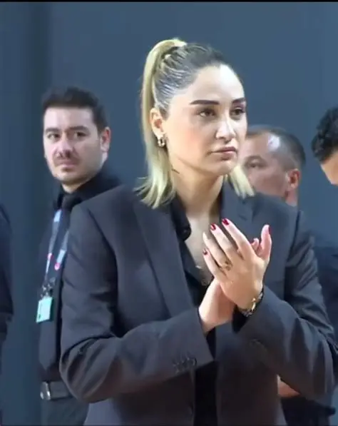 عکس جذاب سلن اردم عکس جذاب سلن اردم